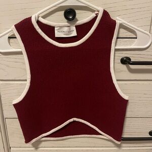 Super cute cropped tank